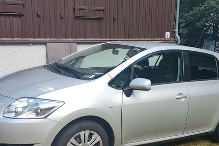 Toyota Auris 100.800 km 4.750 &euro; Großbreitenbach 98701