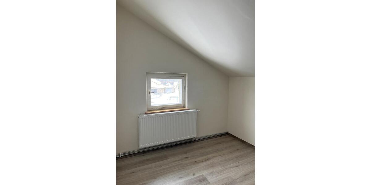 4-Raum-Dachgeschoss-Wohnung im Bahnhof Sohland 4 zimmer