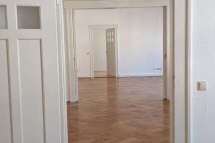 Wohnung zum Mieten in Jena 1.900 € 192 m² 5 zimmer