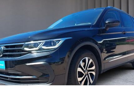 VW Tiguan 51.905 km 25.690 &euro; Aue 08280