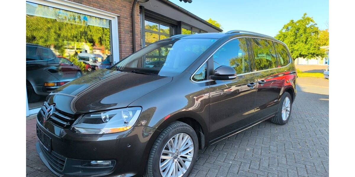 VW Sharan 94.000 km 18.700 &euro; Lügde 32676