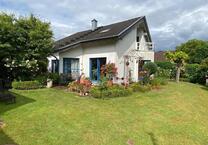 Freistehendes Einfamilienhaus mit Großraumgarage (78qm)