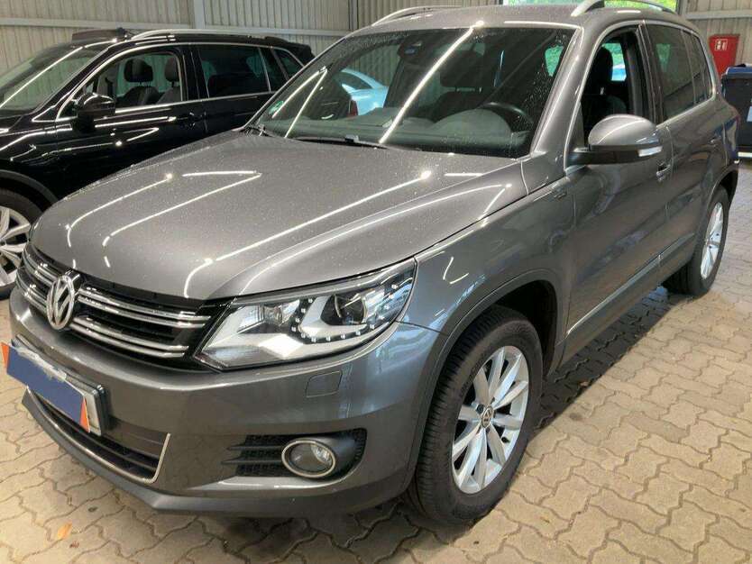 VW Tiguan 124.000 km 15.999 € Wegberg 41844