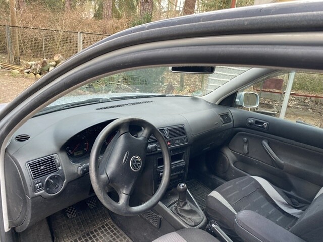 VW Golf IV 130.000 km 2.400 € Diensdorf-Radlow 15864