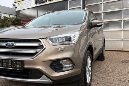 Ford Kuga 88.000 km 13.999 &euro; Liebenau 31618