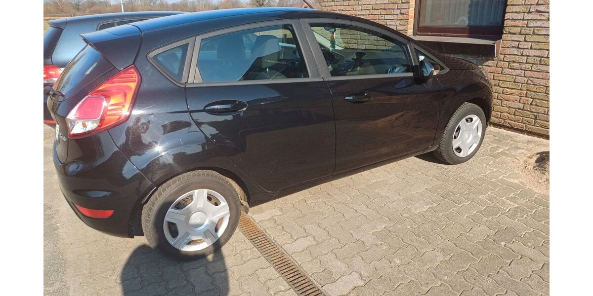 Ford Fiesta 66.900 km 6.500 &euro; Elmenhorst 23869