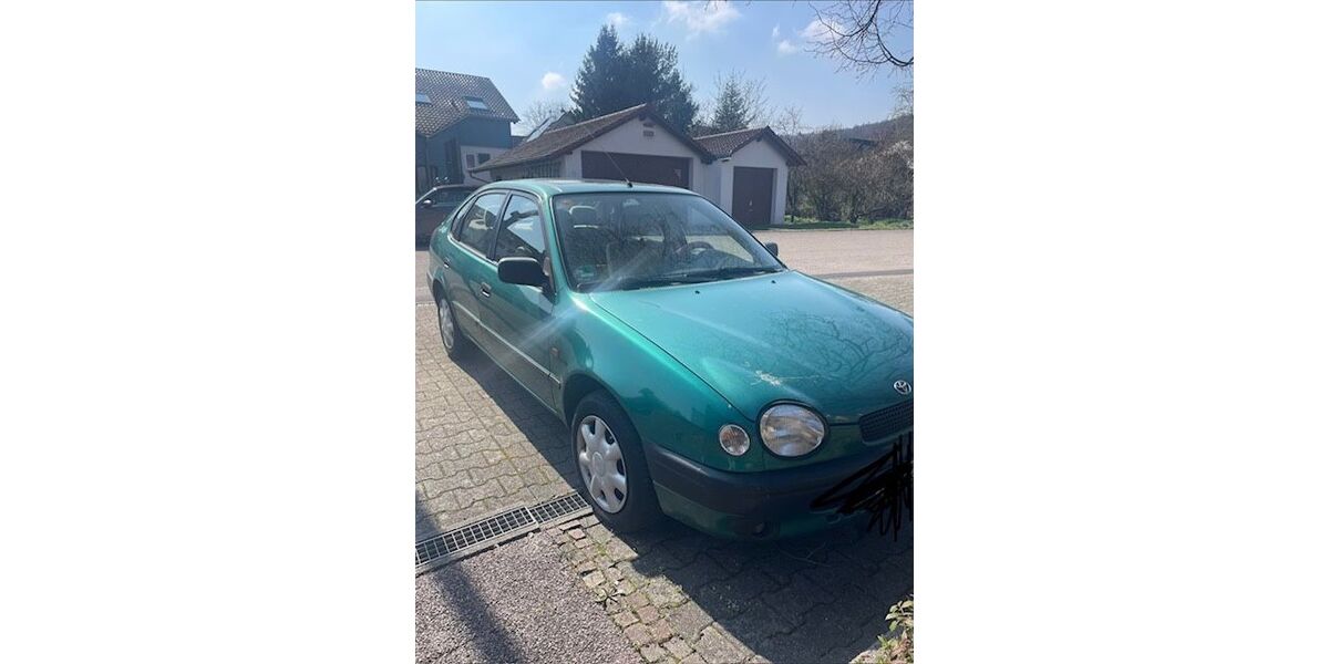 Toyota Corolla 126.895 km 2.800 &euro; Winterbach 73650