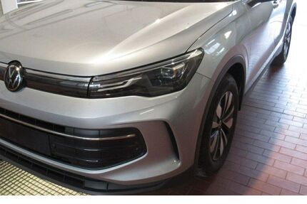 VW Tiguan 6.923 km 37.420 &euro; Torgau 04860