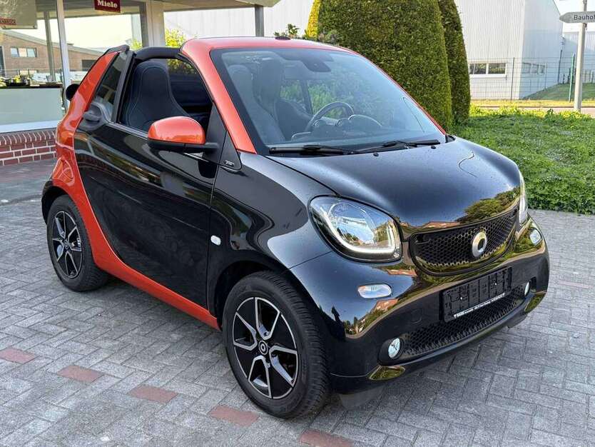 Smart forTwo 48.394 km 13.450 € Heek-Nienborg 48619