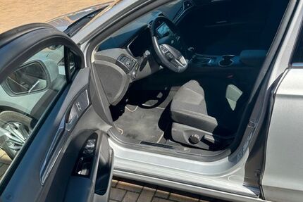 Ford Mondeo 87.000 km 20.500 &euro; Frohburg 04654