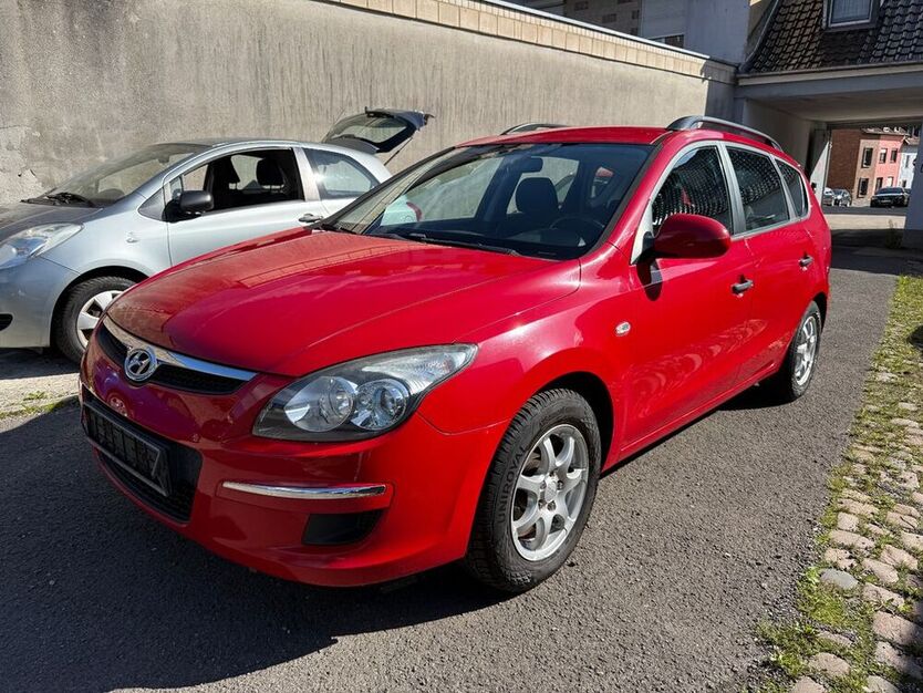 i30