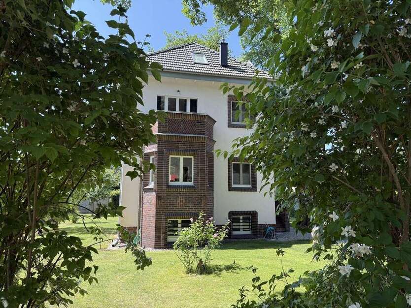 Haus zum Kaufen in Berlin 1.195.000 € 165 m²