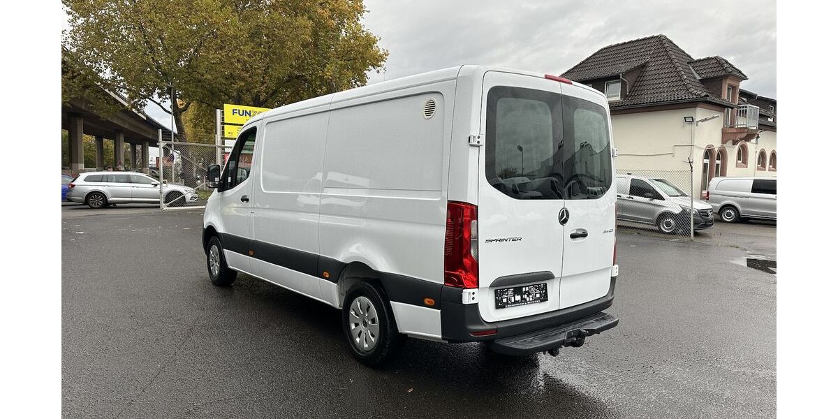 Mercedes-Benz Sprinter 107.132 km 23.681 &euro; Mainz 55122