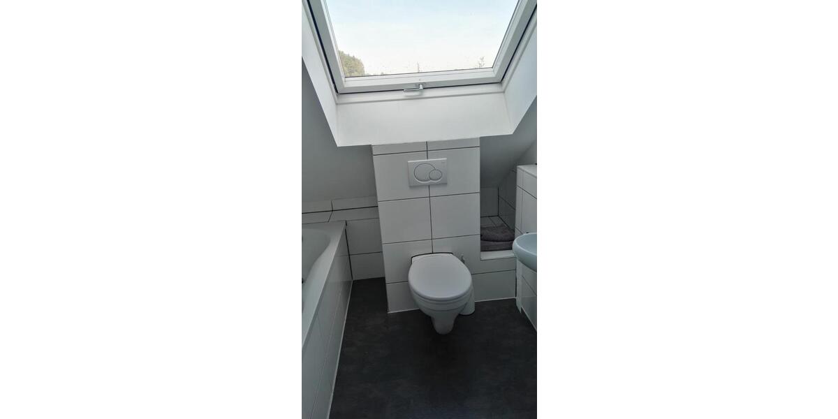 Dachgeschoßwohnung Kronach - 1 Zimmer, 32 m&sup2;, 380&euro; | Angebot:26678794