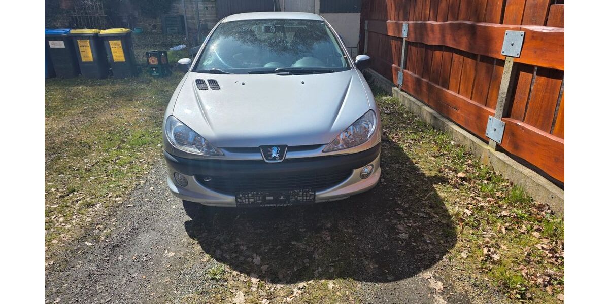 Peugeot 206 150.431 km 650 &euro; Zwickau 08064
