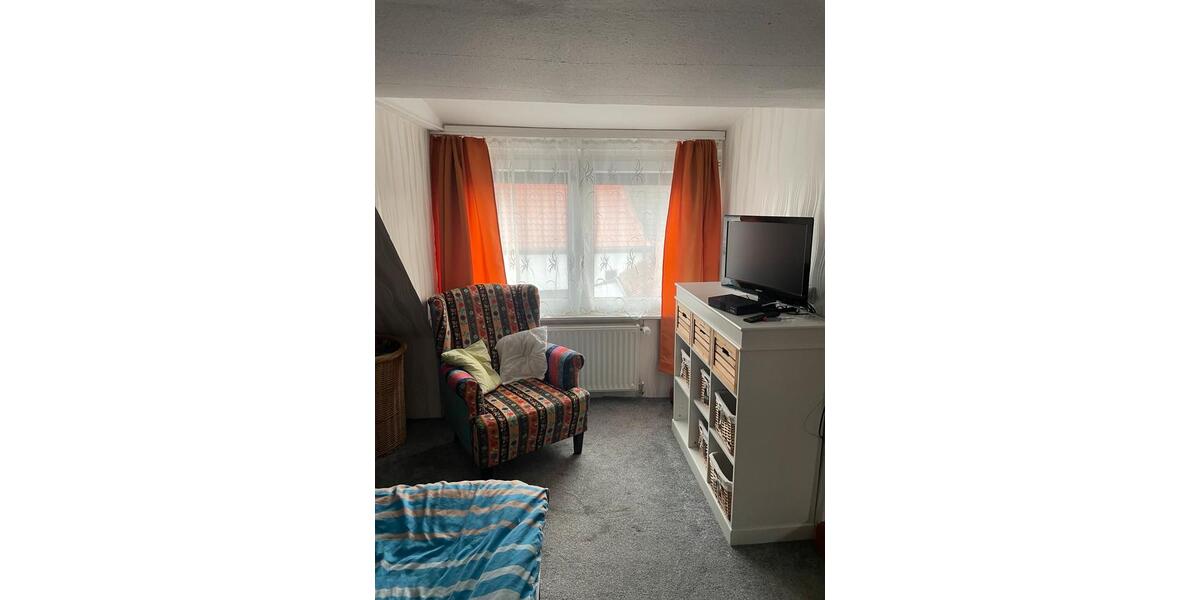 Einfamilienhaus Hecklingen - 4 Zimmer, 100 m&sup2;, 860&euro; | Angebot:24842025