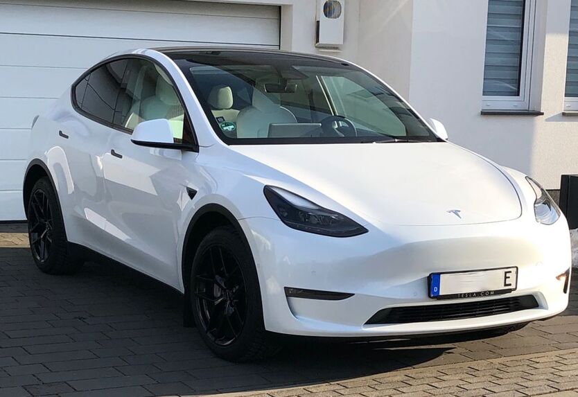 Tesla Model Y 79.129 km 33.200 € Großbeeren 14979
