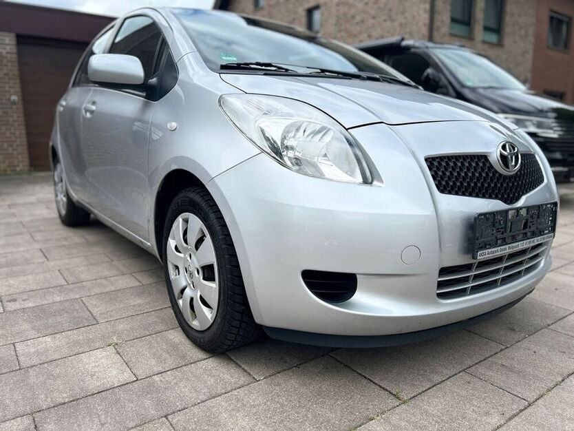 Yaris