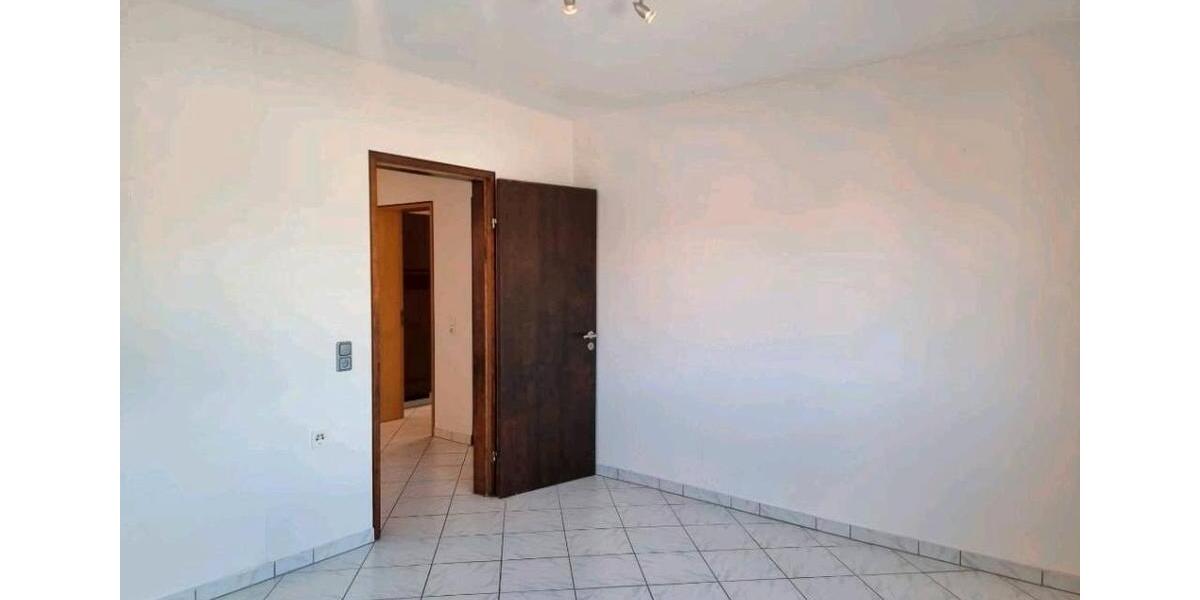 Etagenwohnung Waghäusel - 3.5 Zimmer, 83 m&sup2;, 268.500&euro; | Angebot:26942471
