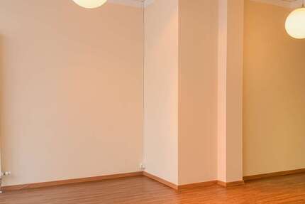 Einzelhandel in München 550.000 € 73.9 m² zimmer