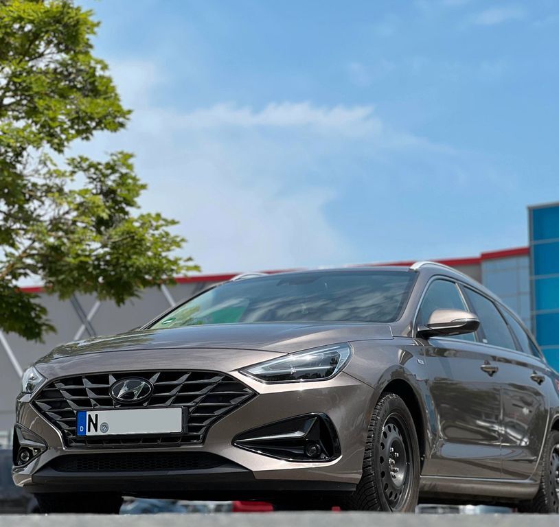 i30
