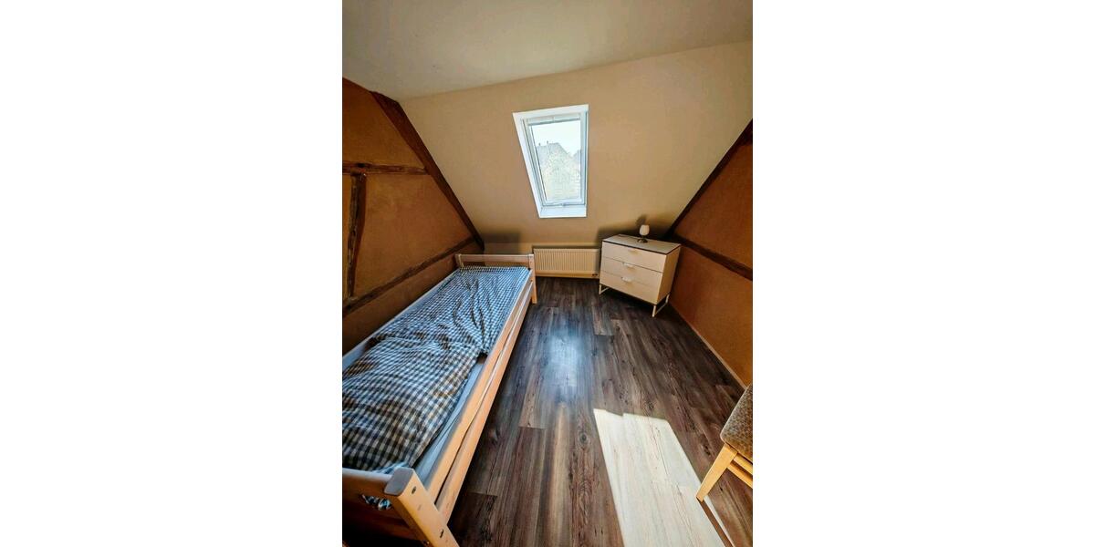 Reihenhaus Leisnig - 7 Zimmer, 160 m&sup2;, 145.000&euro; | Angebot:26070403