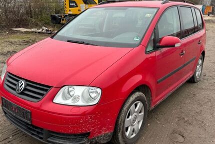 VW Touran 239.000 km 700 &euro; Waldkraiburg 84478