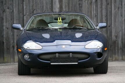 Jaguar XKR