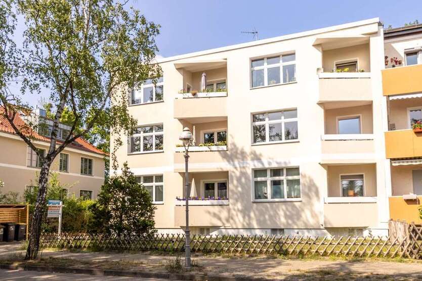 Wohnung zum Kaufen in Berlin 270.000 € 81.54 m²