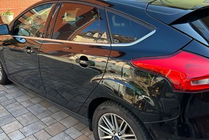 Ford Focus 89.190 km 8.200 &euro; Frankfurt am Main 65934