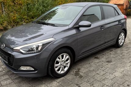 Hyundai i20 63.000 km 7.650 € Erbach 89155