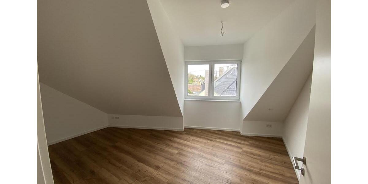 Dachgeschoßwohnung Köln Lindenthal - 2 Zimmer, 53 m&sup2;, 1.250&euro; | Angebot:26489439
