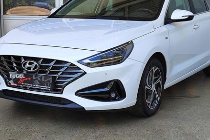 Hyundai i30 52.900 km 18.469 € Oberlungwitz 09353