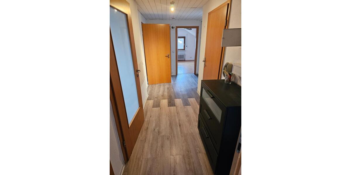 Dachgeschoßwohnung Karlsruhe Knielingen - 3 Zimmer, 65 m&sup2;, 800&euro; | Angebot:26023513