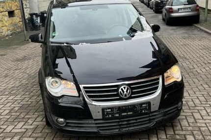 VW Touran 225.147 km 3.000 &euro; Hagen 58089