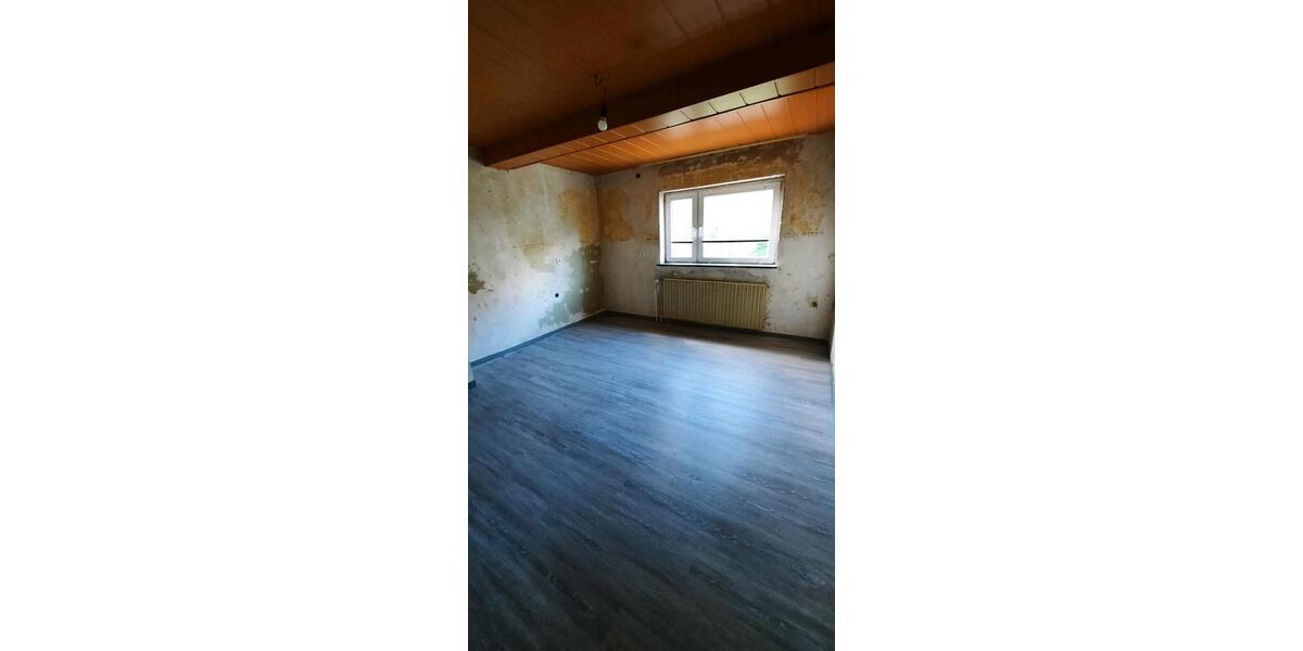 Doppelhaushälfte Gersfeld (Rhön) - 8 Zimmer, 224 m&sup2;, 249.000&euro; | Angebot:26798372