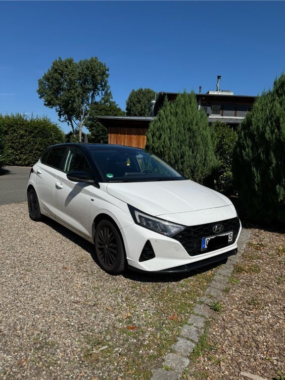 i20