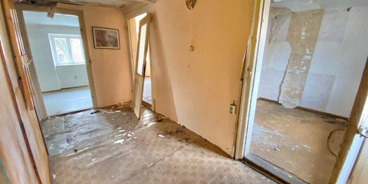 Mehrfamilienhaus, Wohnhaus Gnoien - 7 Zimmer, 109 m&sup2;, 19.900&euro; | Angebot:26128155