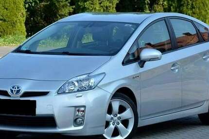 Toyota Prius 109.000 km 10.000 € Sinsheim 74889