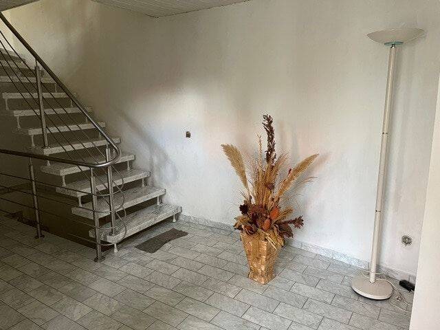 Mehrfamilienhaus, Wohnhaus Geratal - 8 Zimmer, 166 m&sup2;, 139.000&euro; | Angebot:25685476