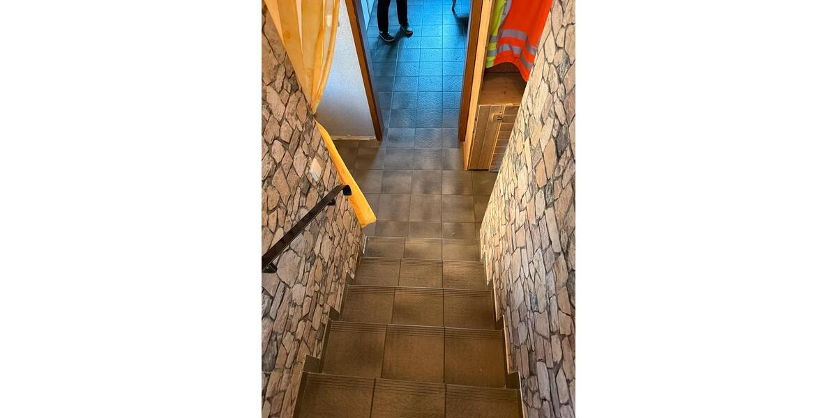 Doppelhaushälfte Frankfurt am Main Ginnheim - 5 Zimmer, 127 m&sup2;, 1.400&euro; | Angebot:26318609