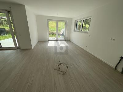 ERSTBEZUG - HELL & MODERN MIT SÜD-BALKON - Etagenwohnung Calw | Angebot:26340475