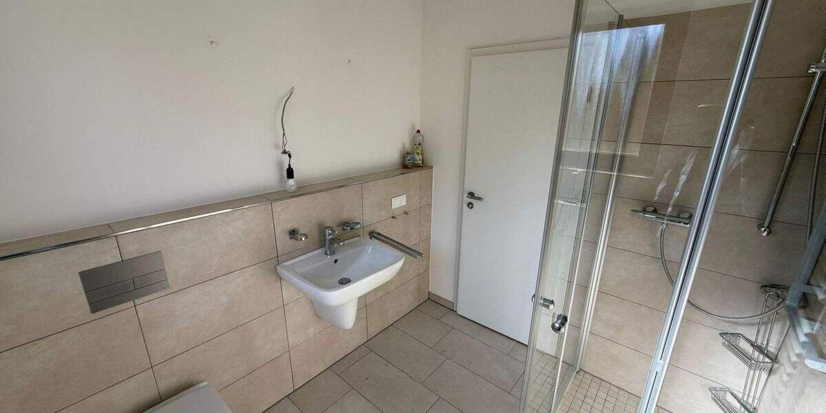 Einfamilienhaus Weyhe Leeste - 4 Zimmer, 140 m&sup2;, 1.400&euro; | Angebot:26291377