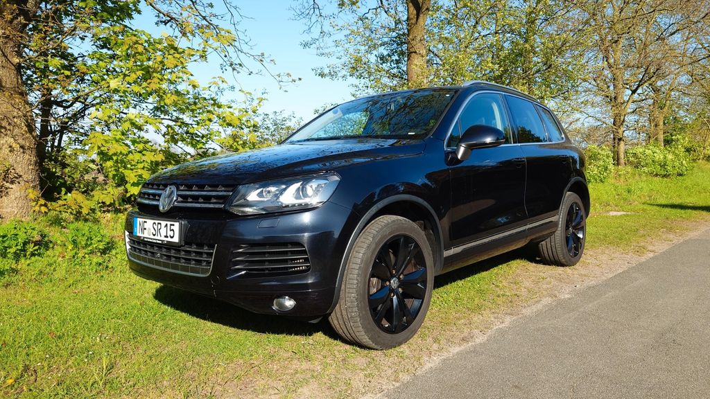 VW Touareg 212.000 km 14.950 &euro; Schwesing 25813
