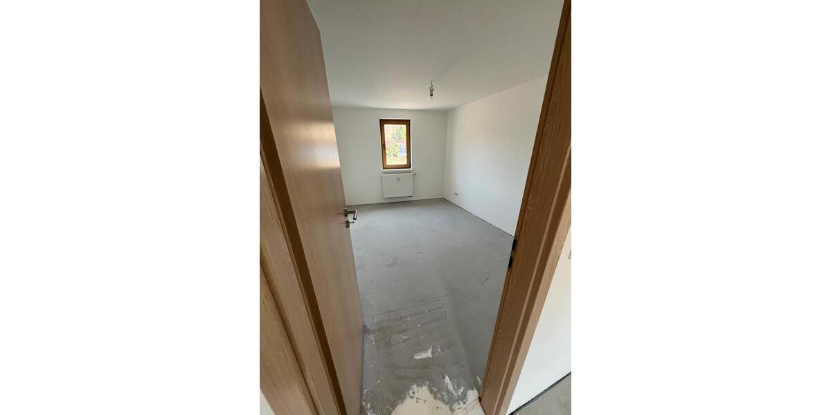 Etagenwohnung Schleusingen - 2 Zimmer, 48 m&sup2;, 500&euro; | Angebot:25865400