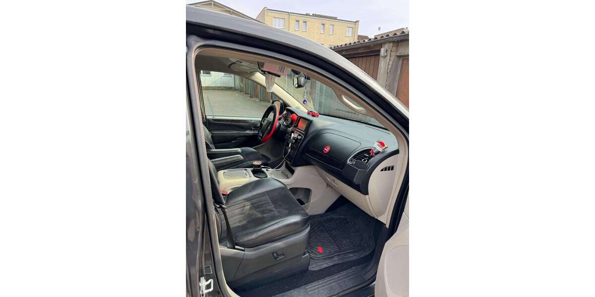 Lancia Voyager 197.000 km 6.500 &euro; Elmshorn 25336