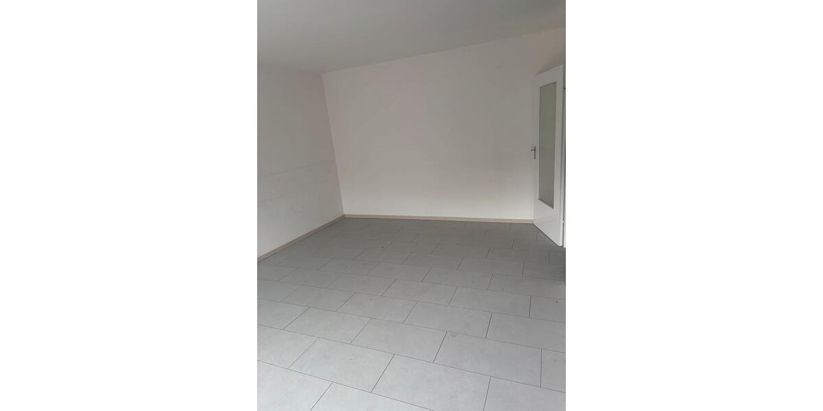 Hochparterre Neuss - 1 Zimmer, 35 m&sup2;, 129.000&euro; | Angebot:24787293