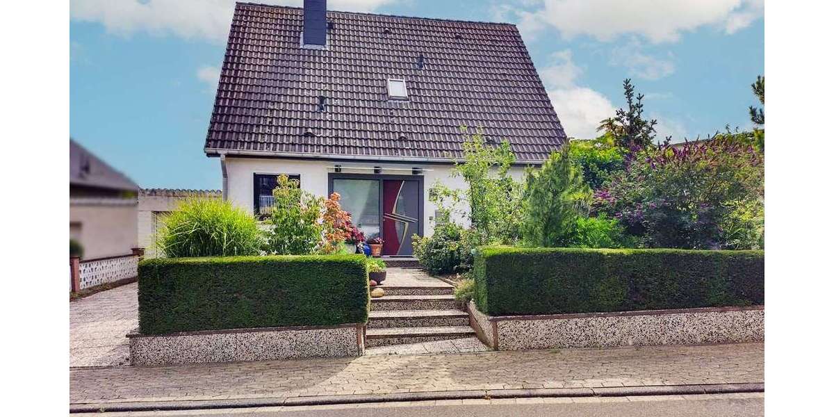 Einfamilienhaus Vettweiß - 5 Zimmer, 150 m&sup2;, 320.000&euro; | Angebot:26690094