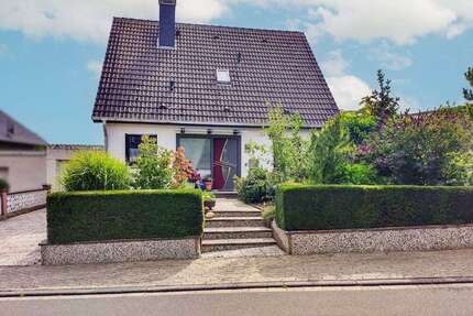Haus Vettweiß - 5 Zimmer, 150 m&sup2;, 320.000&euro; | Angebot:26690094