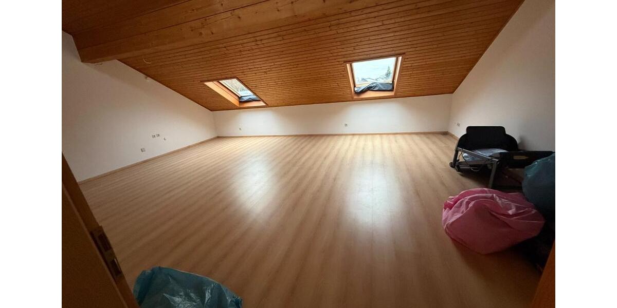 Reihenmittelhaus mit 5 Zimmern und Einbauküche 5 zimmer